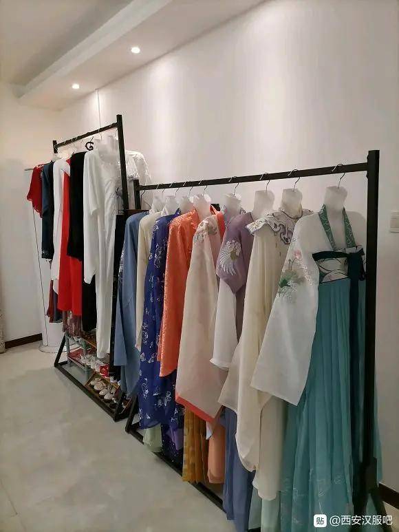 西安韋曲南站地鐵口漢服店 三坑自拍館,新店免費(fèi)自拍